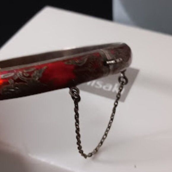 VINTAGE 1940's Sterling Siam Ruby Red Enamel Hinged Bangle Bracelet 14.5 Grams - Picture 2 of 7